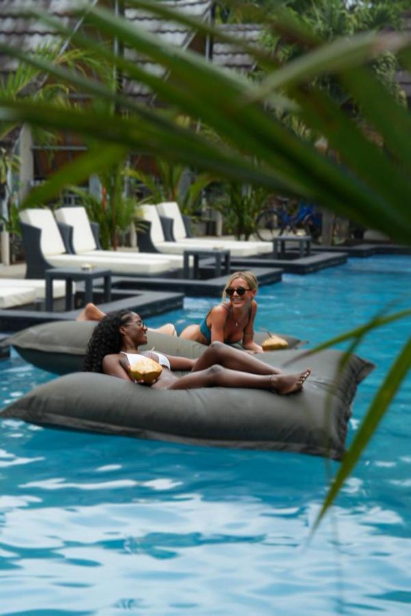 Copacabana Gili Air Hotel Mataram Luaran gambar
